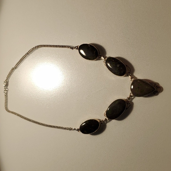 Jewelry - Vintage Necklace